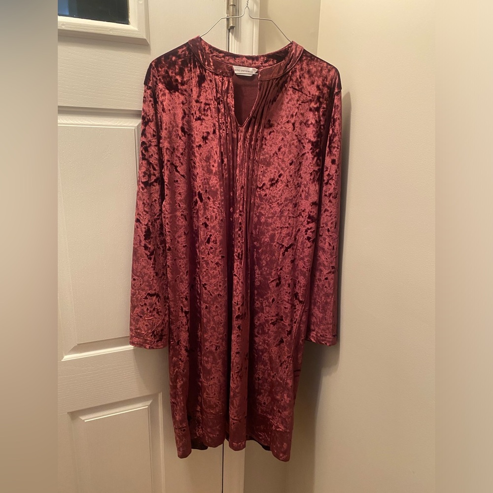 Cracker Barrel NWT Velvet material dress- Holiday dress